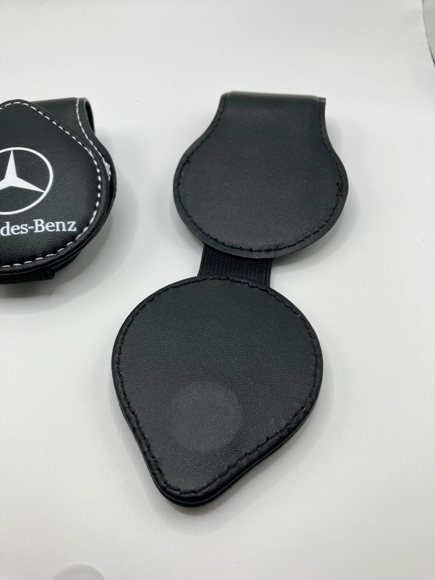 Magnetic Sunglass Holder visor clip for Car/SUV with Logo - Black Leather - Jeep - Mercedes Benz