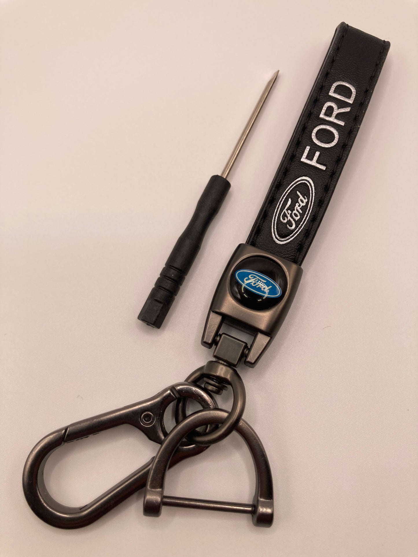 Ford - Black leather keychain