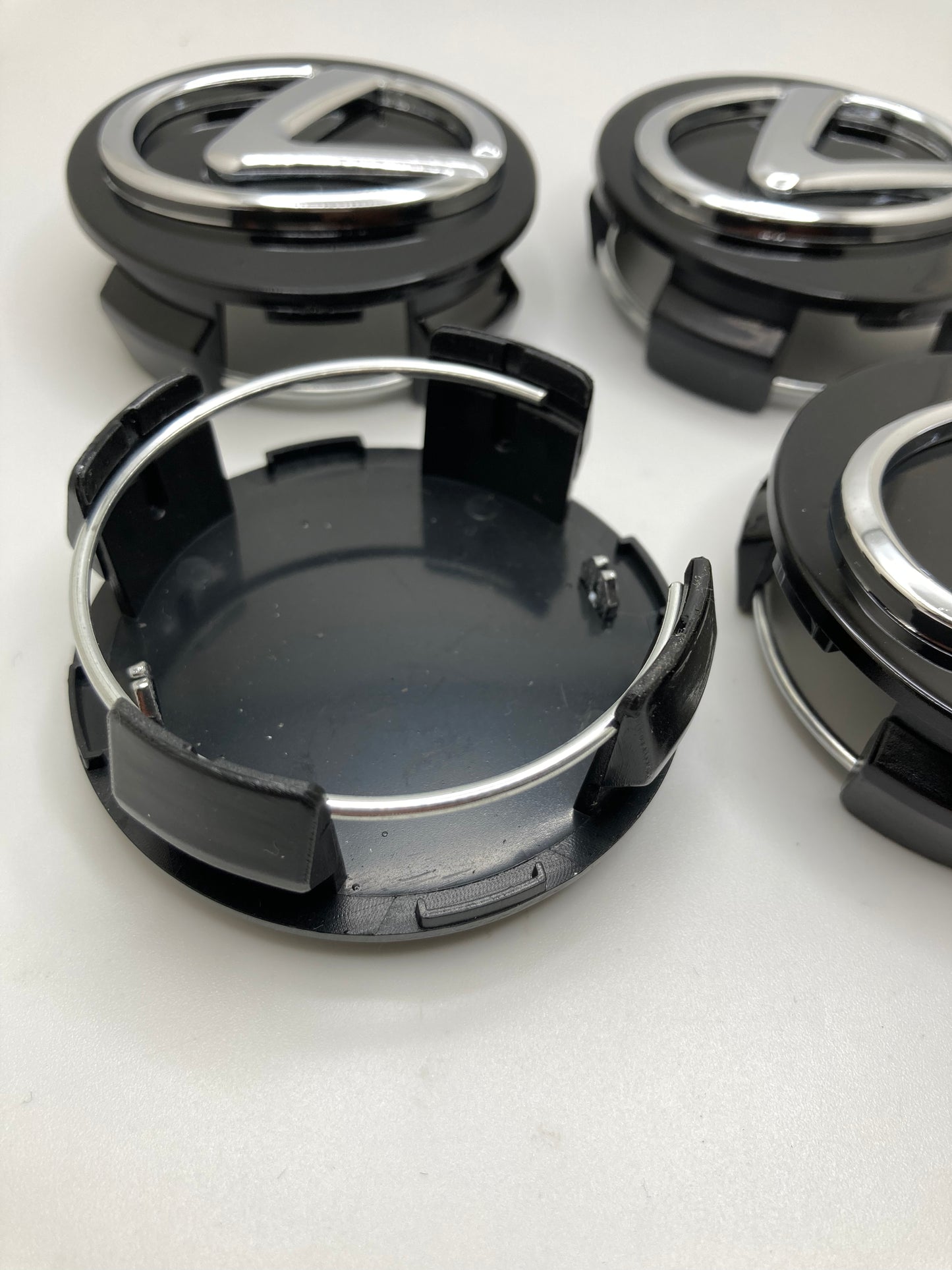 Set of 4 - 62mm black and chrome replacement wheel center caps with 3d chrome Lexus logo