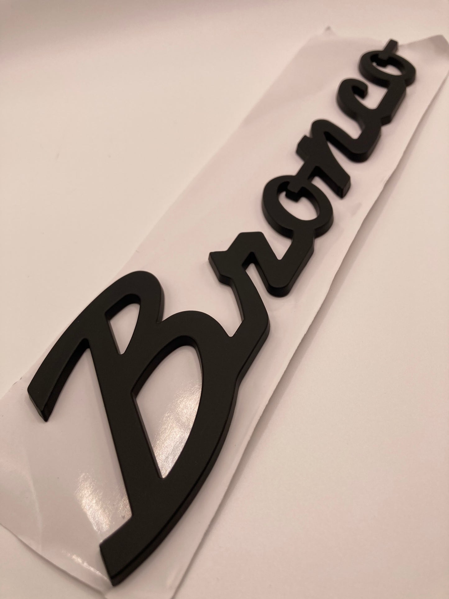 Ford Bronco - Matte Black - large emblem
