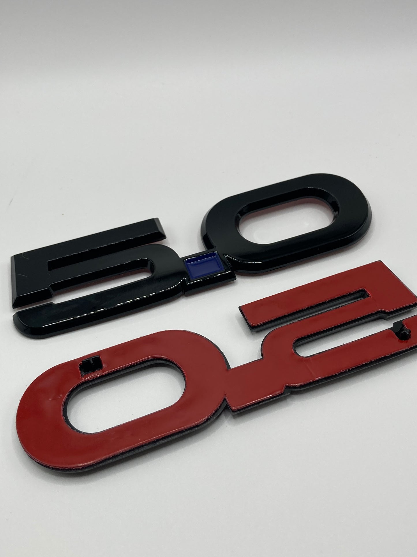 Mustang 5.0 Fender Emblems - 2pcs set - Gloss Black with Blue dot - Ford