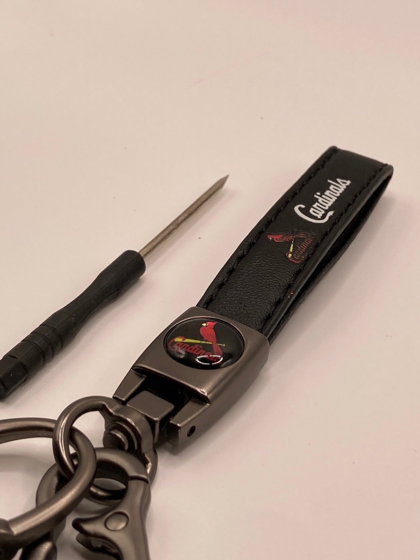 MLB - Cardinals - Black leather Keychain