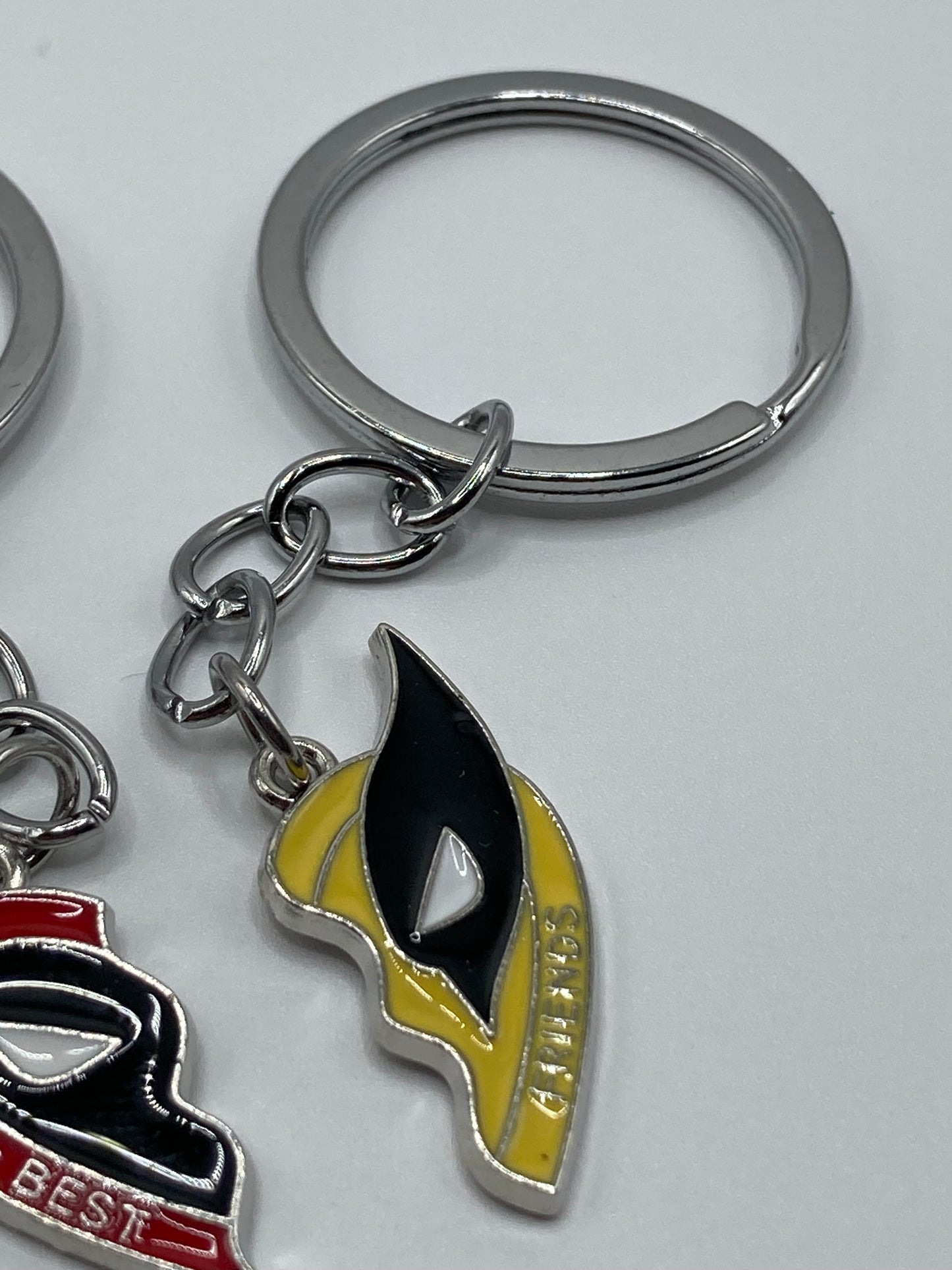 Deadpool & Wolverine Best Friends Keychain Set - Split Heart Matching Pendant
