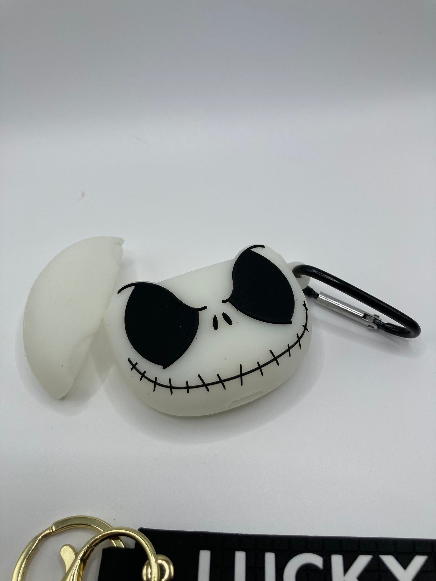 Lucky Jack Skeleton AirPods PRO accessory kit - 3pcs set - glow in the dark case cover, keychain, AirPod cleaning kit