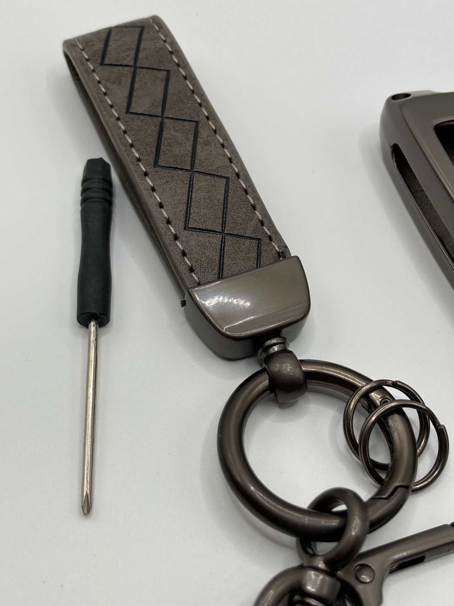 BMW - Leather Keychain and Metal key fob case
