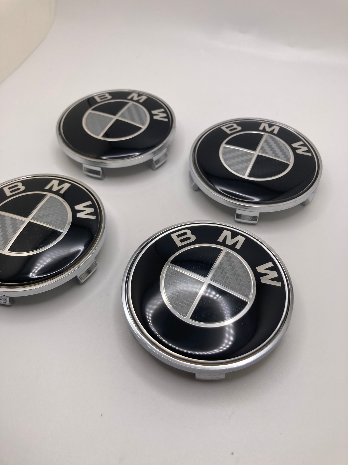 BMW - wheel center caps - 68mm - black/grey carbon - 4pcs set