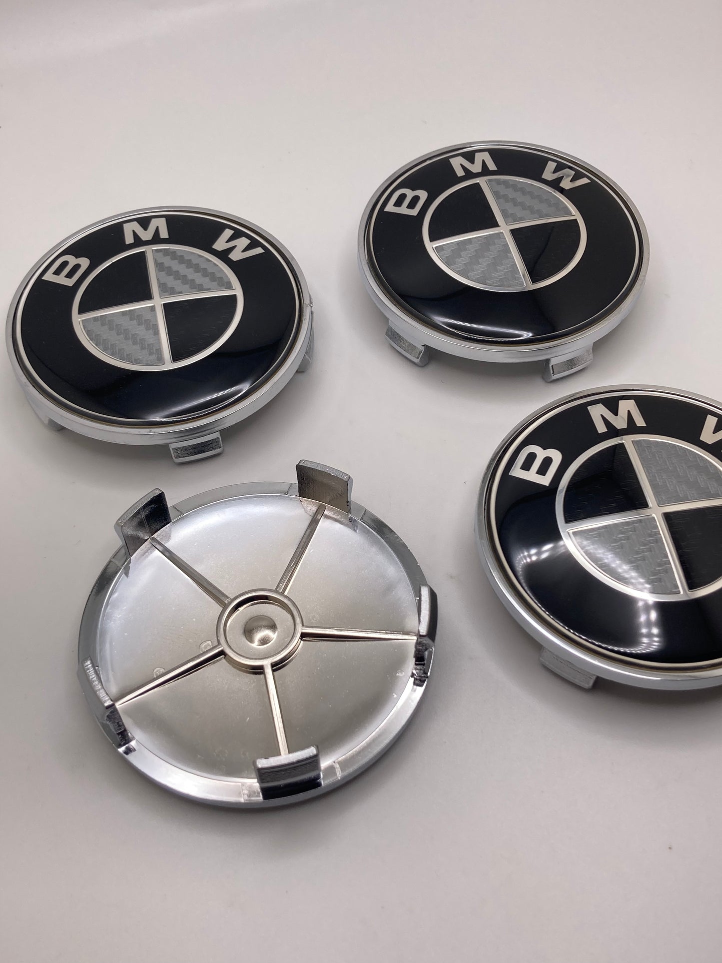 BMW - wheel center caps - 68mm - black/grey carbon - 4pcs set