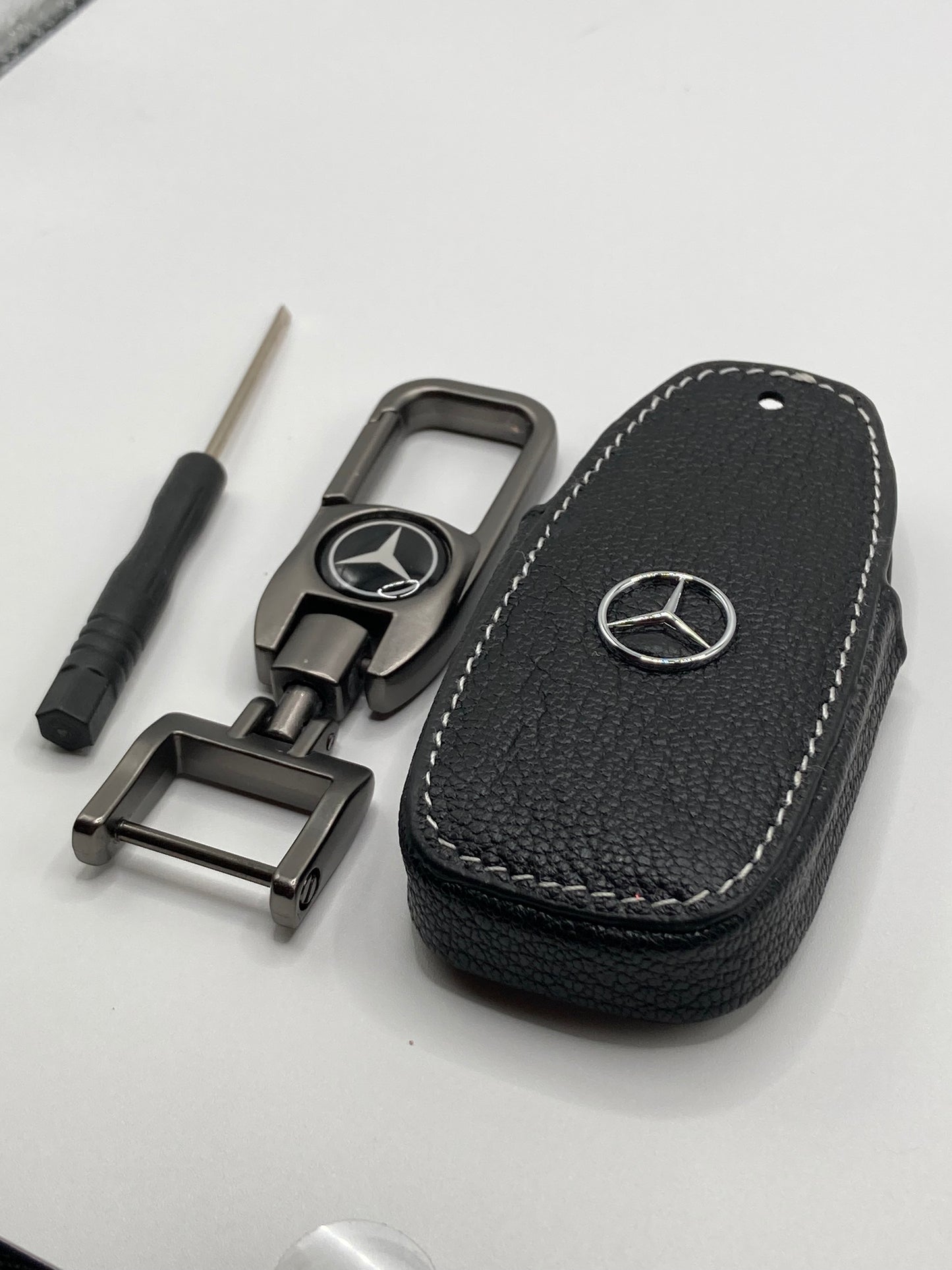 Mercedes - Clip style keychain and key fob case - Black Leather - Type B