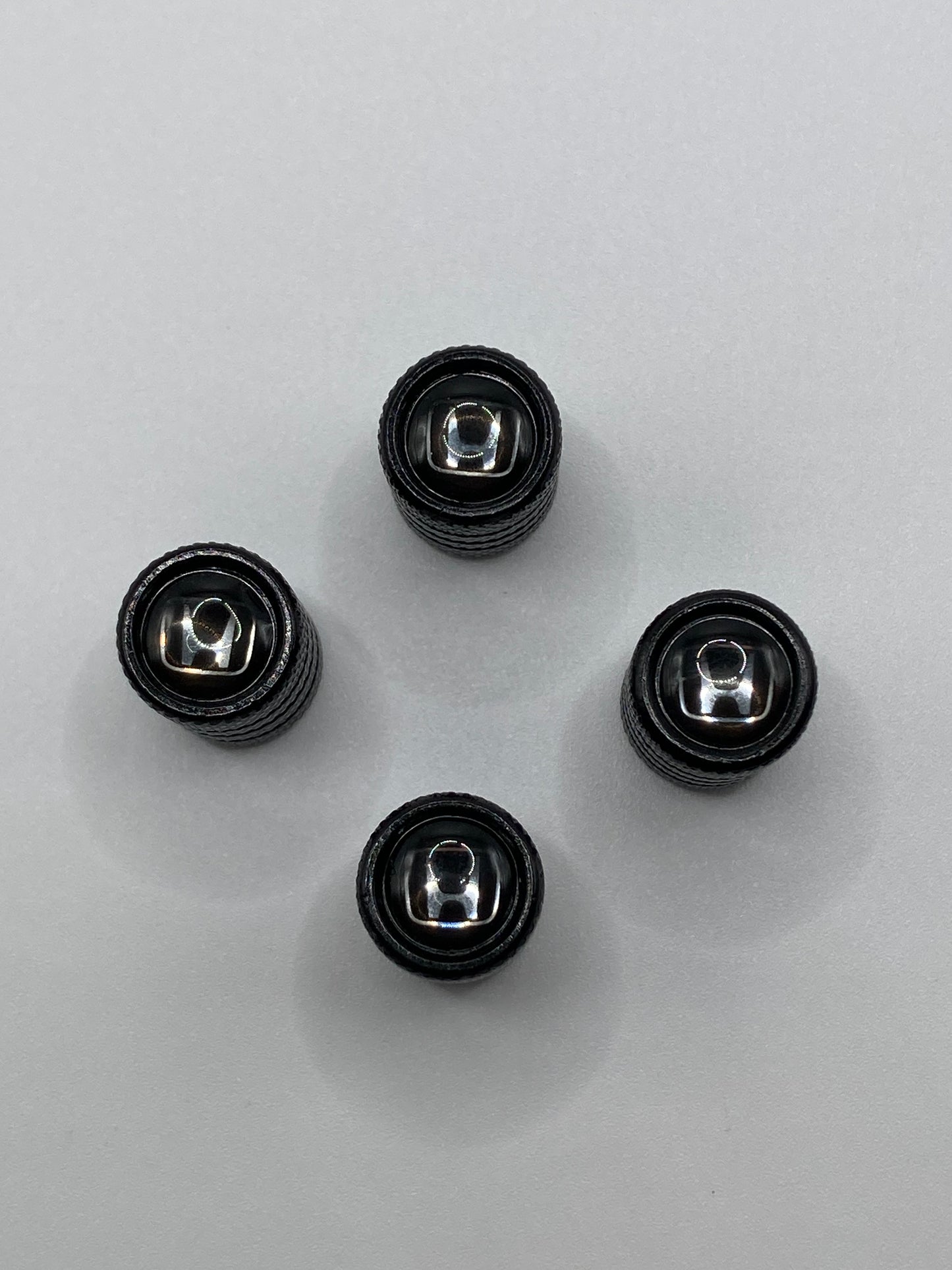 Honda - black valve stem cap set - 4pcs - chrome logo