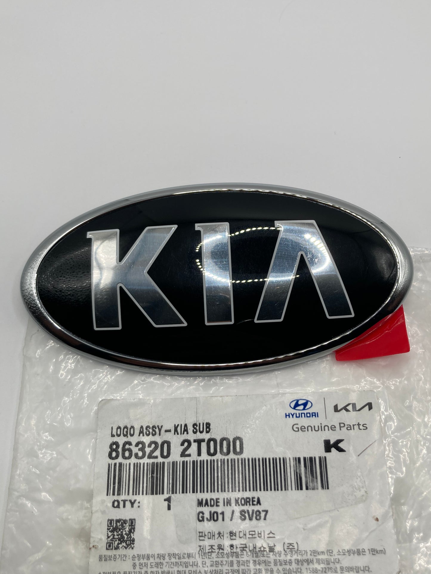Genuine OEM 'KIA' Rear Trunk Emblem for 12-15 Optima 86320-2T000