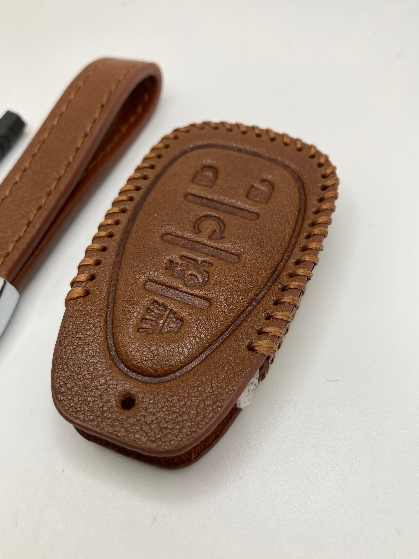 Chevrolet - Brown Leather Keychain & Key Fob Case