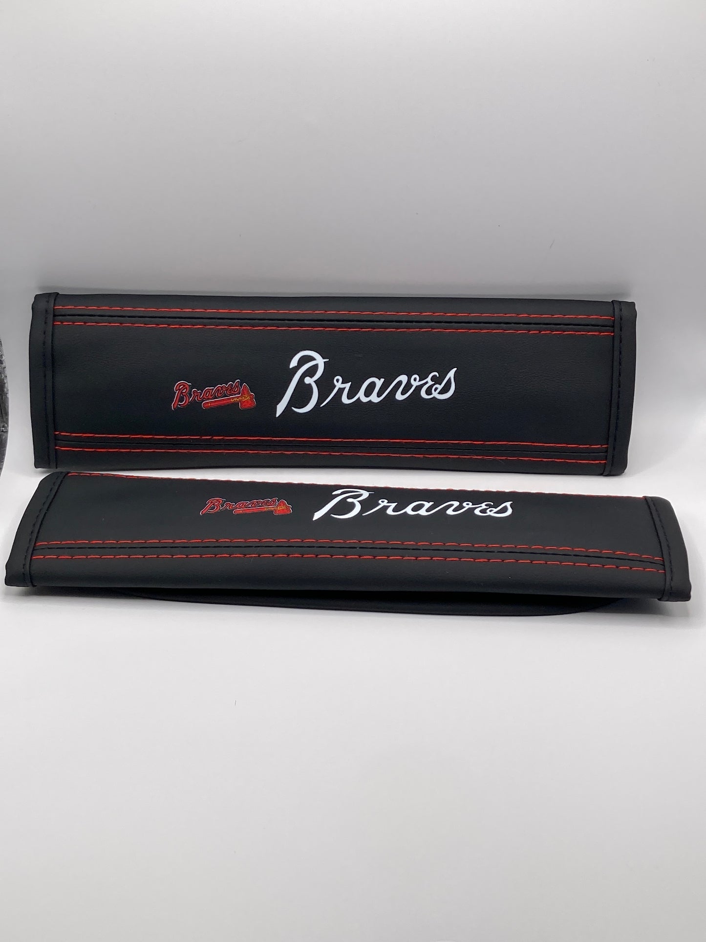 MLB - Braves - Leather Seatbelt Shoulder Cushions - 2pcs set