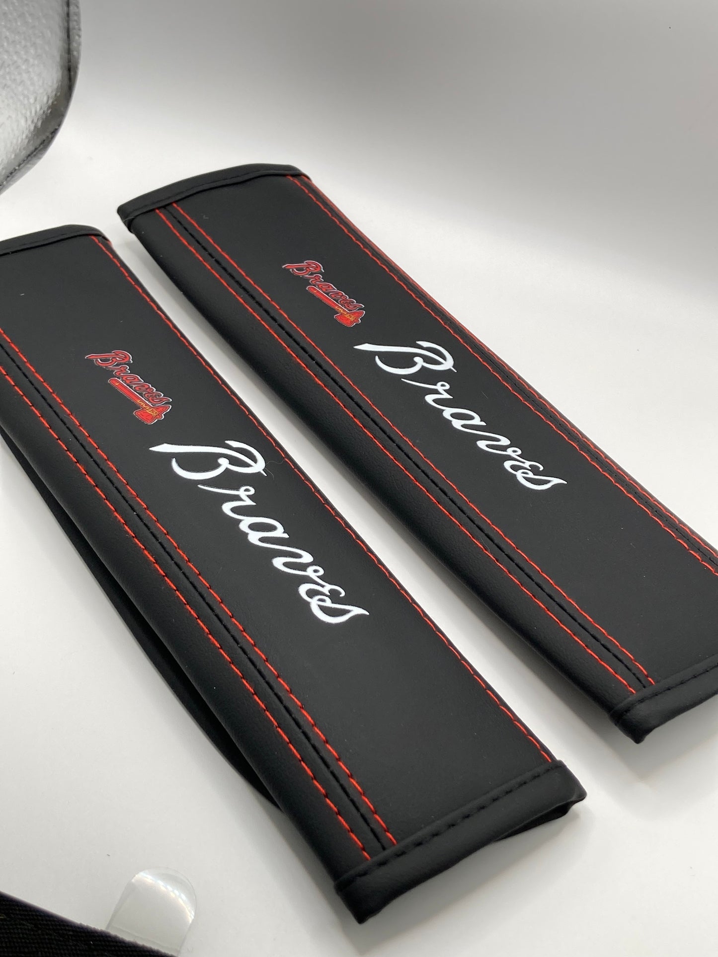 MLB - Braves - Leather Seatbelt Shoulder Cushions - 2pcs set