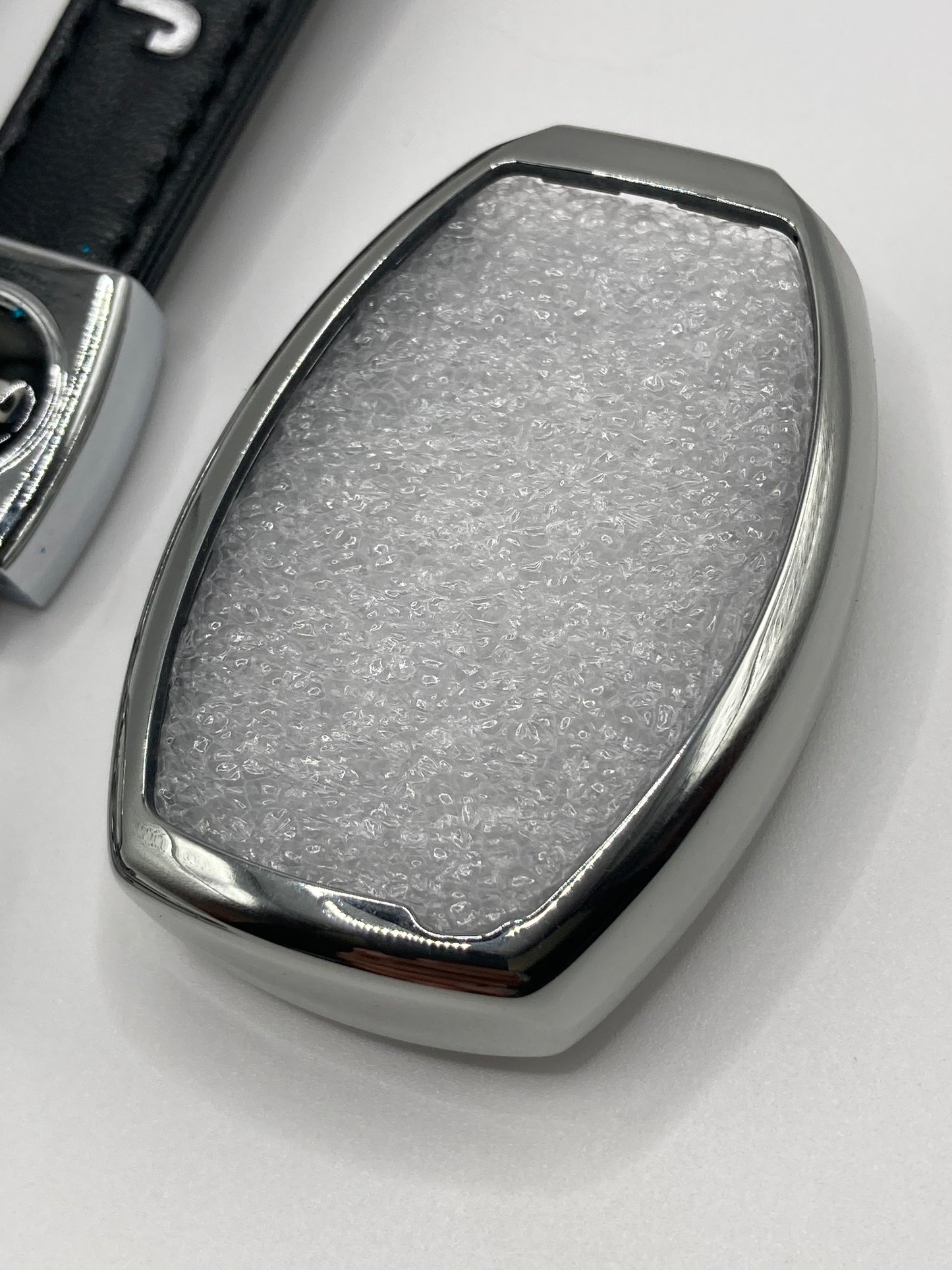 Jeep - Leather Keychain and Key Fob Case - Black and Chrome