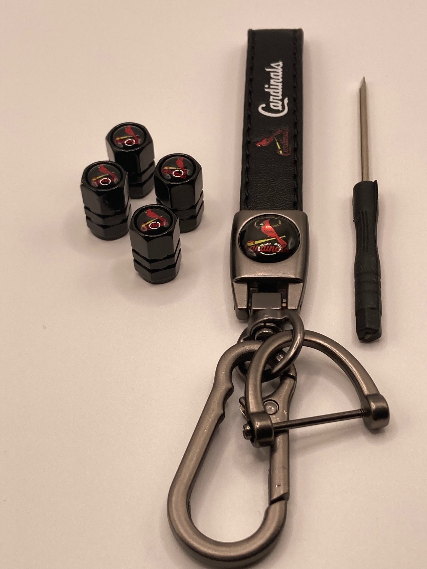 MLB - Cardinals Gift Set - Leather Keychain & Valve Stem Caps - 5pcs set