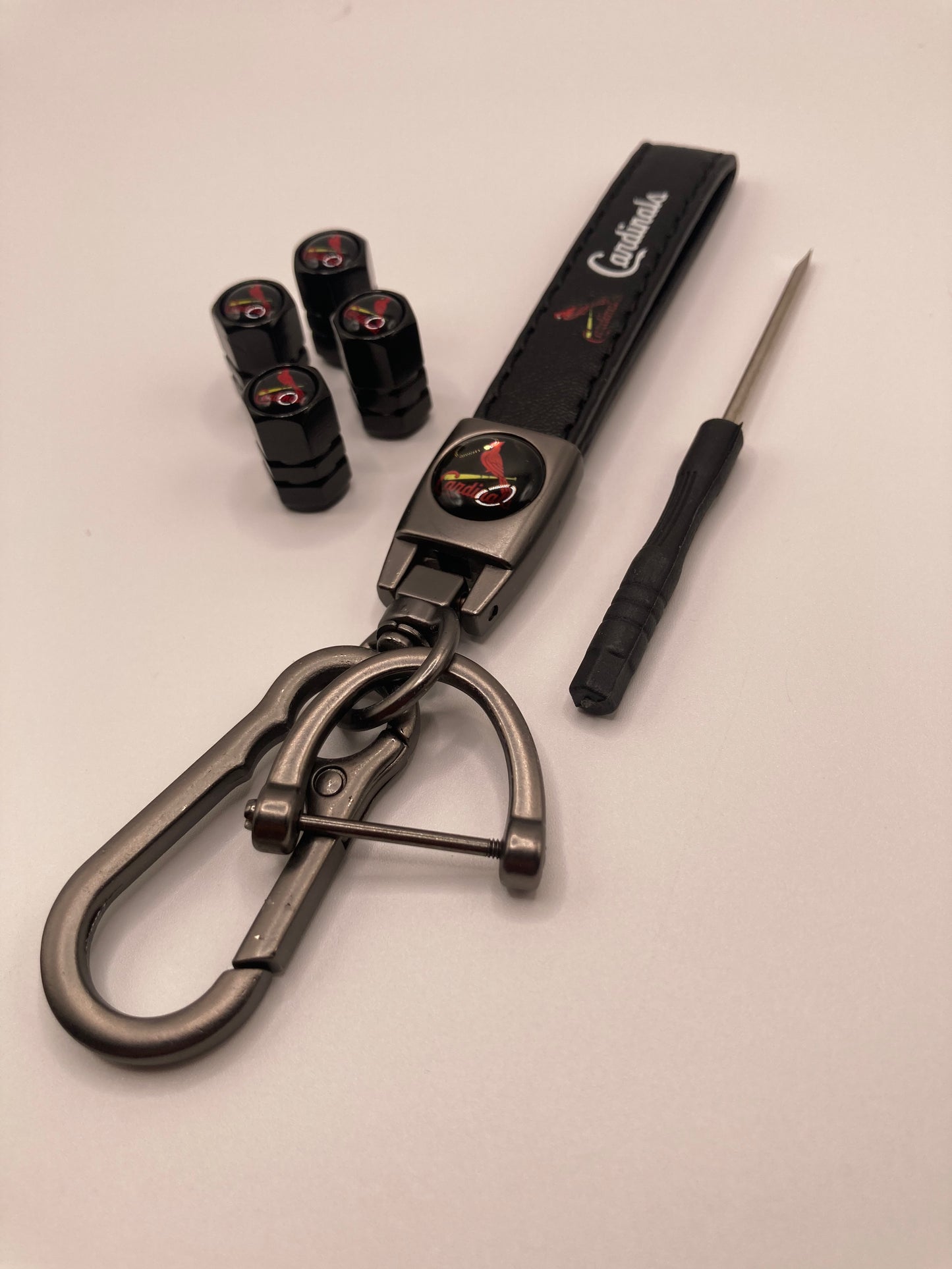 MLB - Cardinals Gift Set - Leather Keychain & Valve Stem Caps - 5pcs set