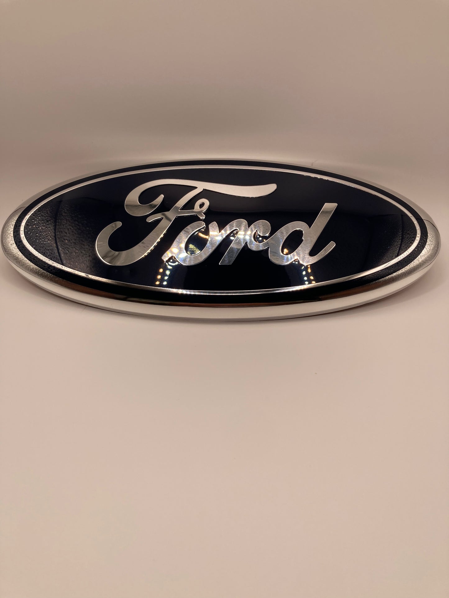 Ford - 9” oval emblem