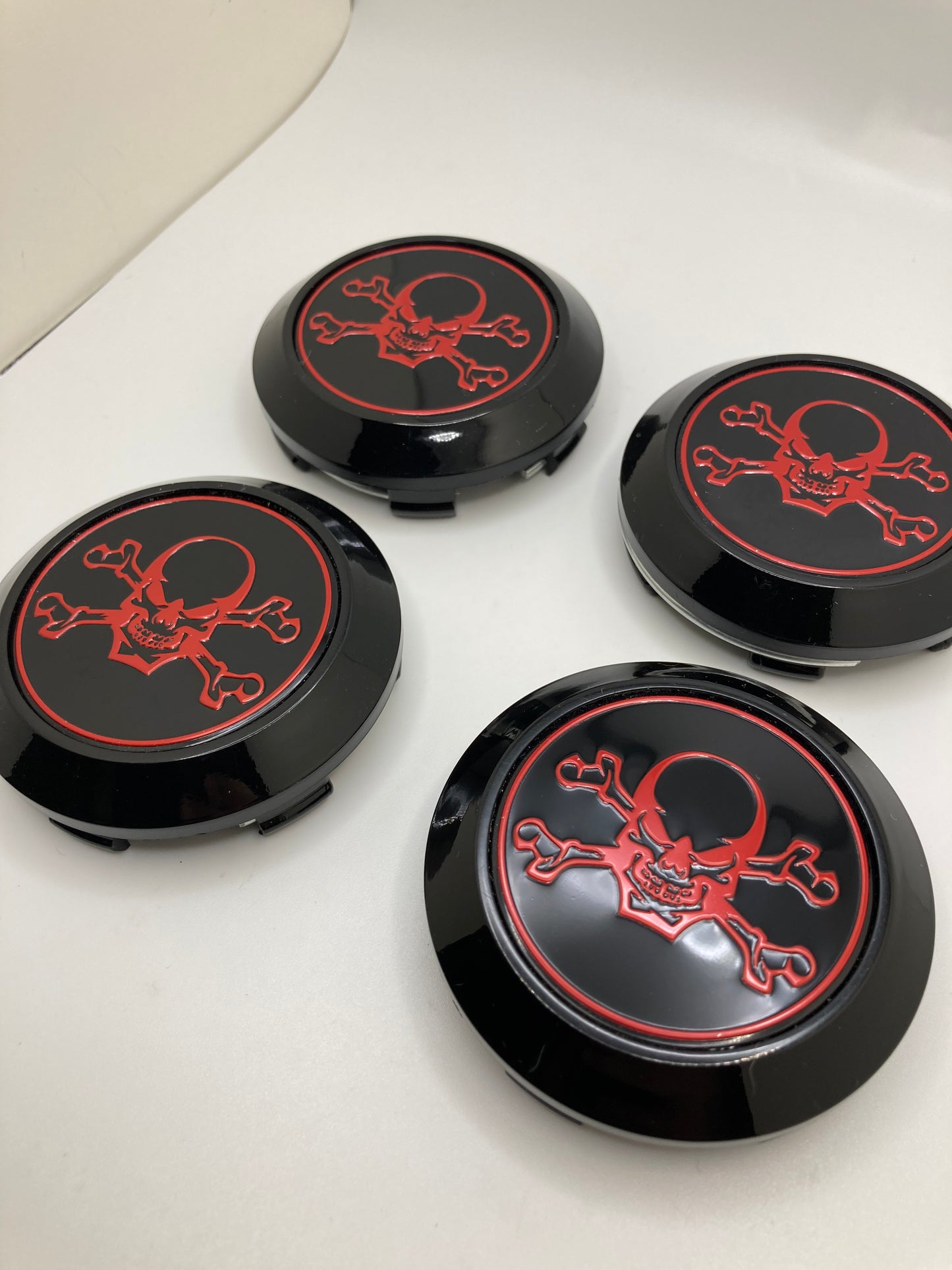 Black with Red skull and crossbones - 67mm - wheel center caps - 4pcs set
