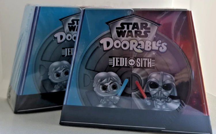 Star Wars Doorables Jedi vs Sith 2-Pack Collectible Figures (Skywalker & Vader)