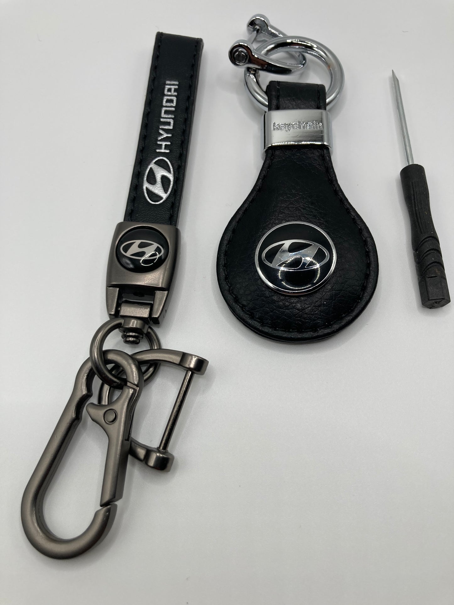 Hyundai - 2pcs Leather Keychain - gift set