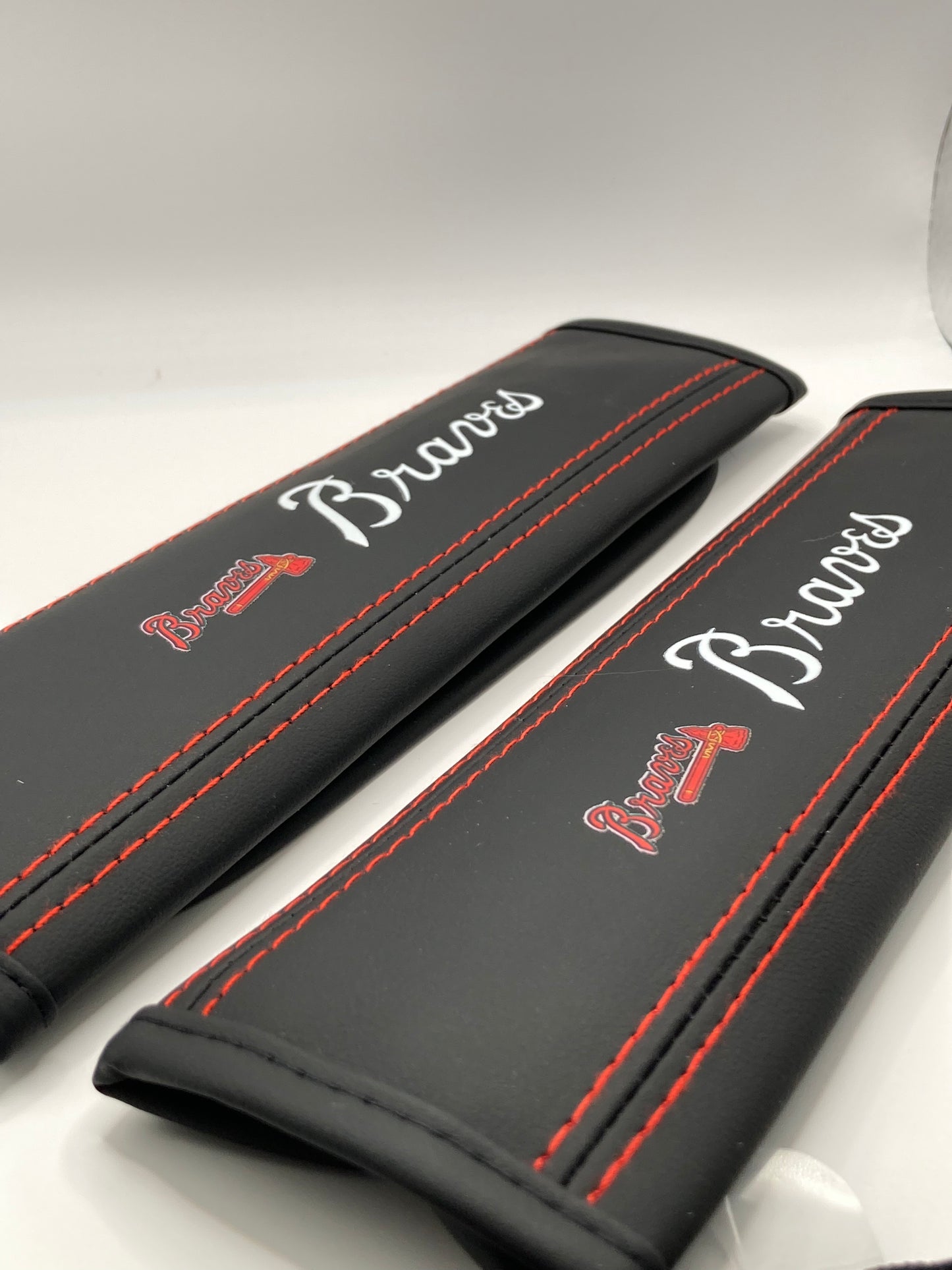MLB - Braves - Leather Seatbelt Shoulder Cushions - 2pcs set