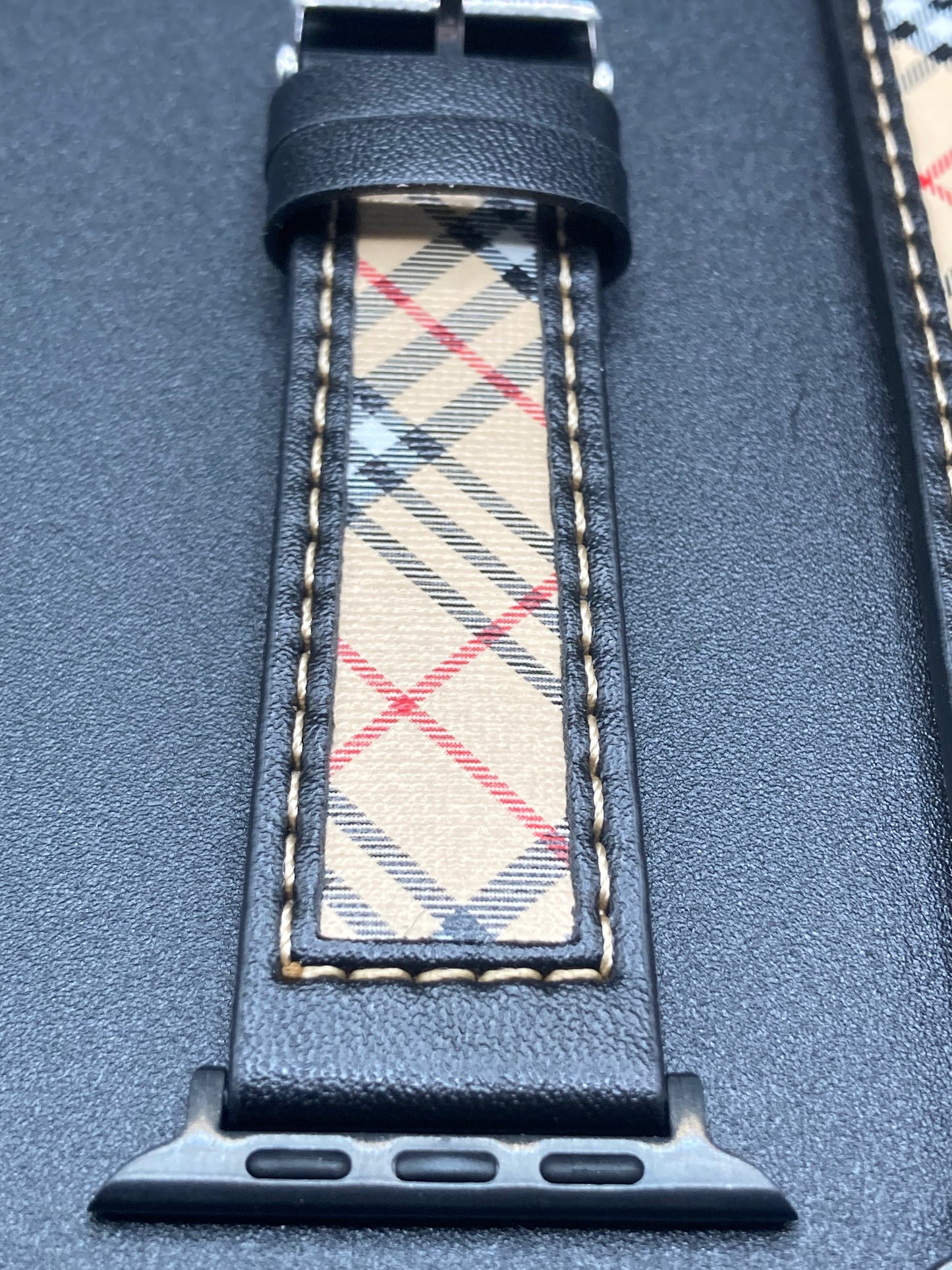 Luxury Leather Designer Watch Band for Apple Watches - 42/44/45/49mm