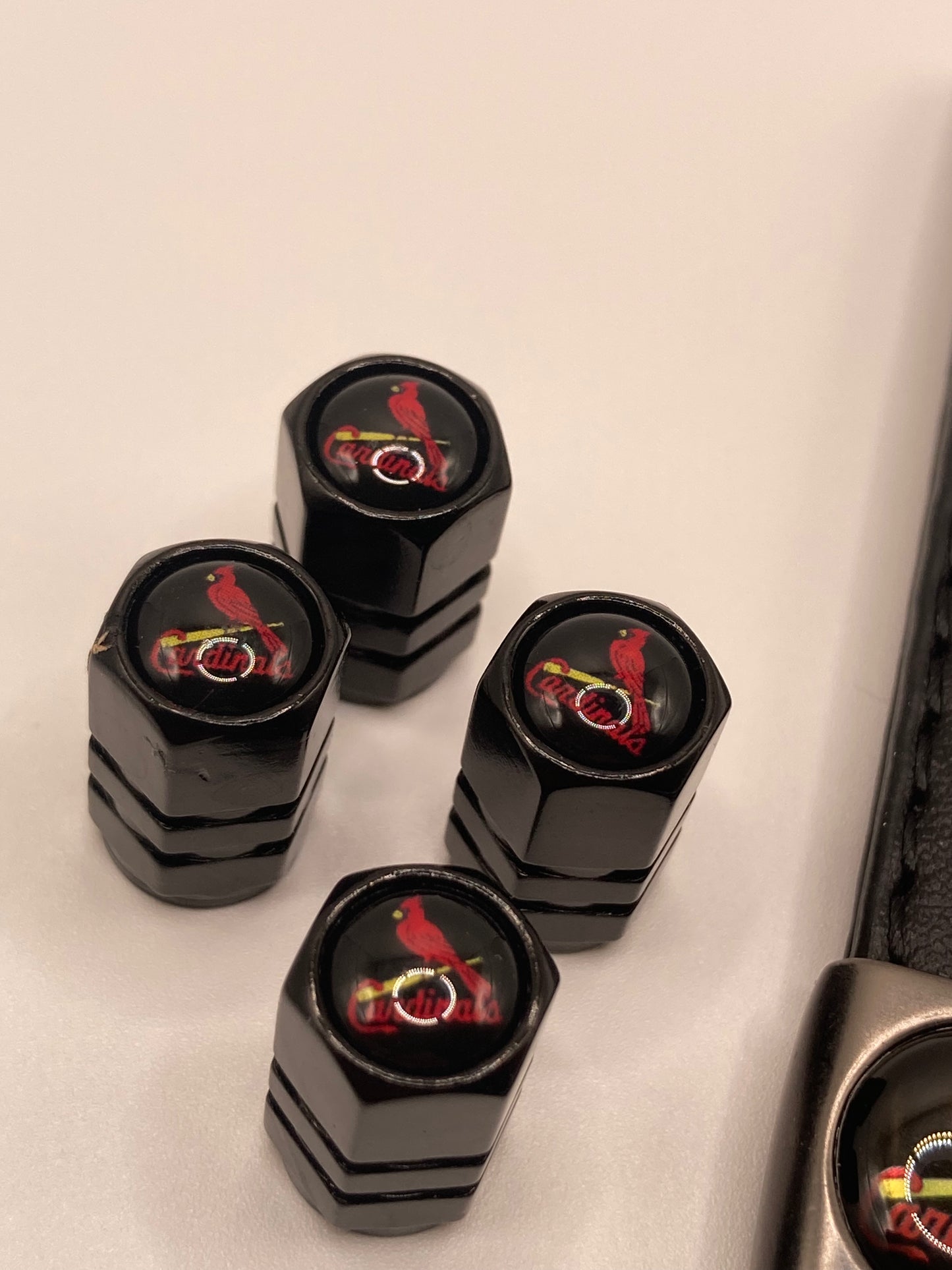 MLB - Cardinals Gift Set - Leather Keychain & Valve Stem Caps - 5pcs set