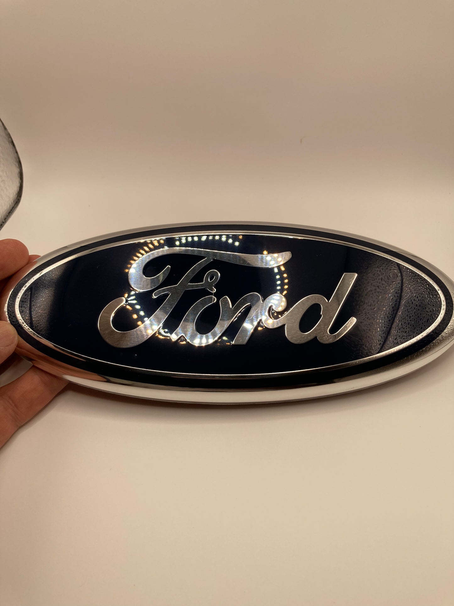 Ford - 9” oval emblem