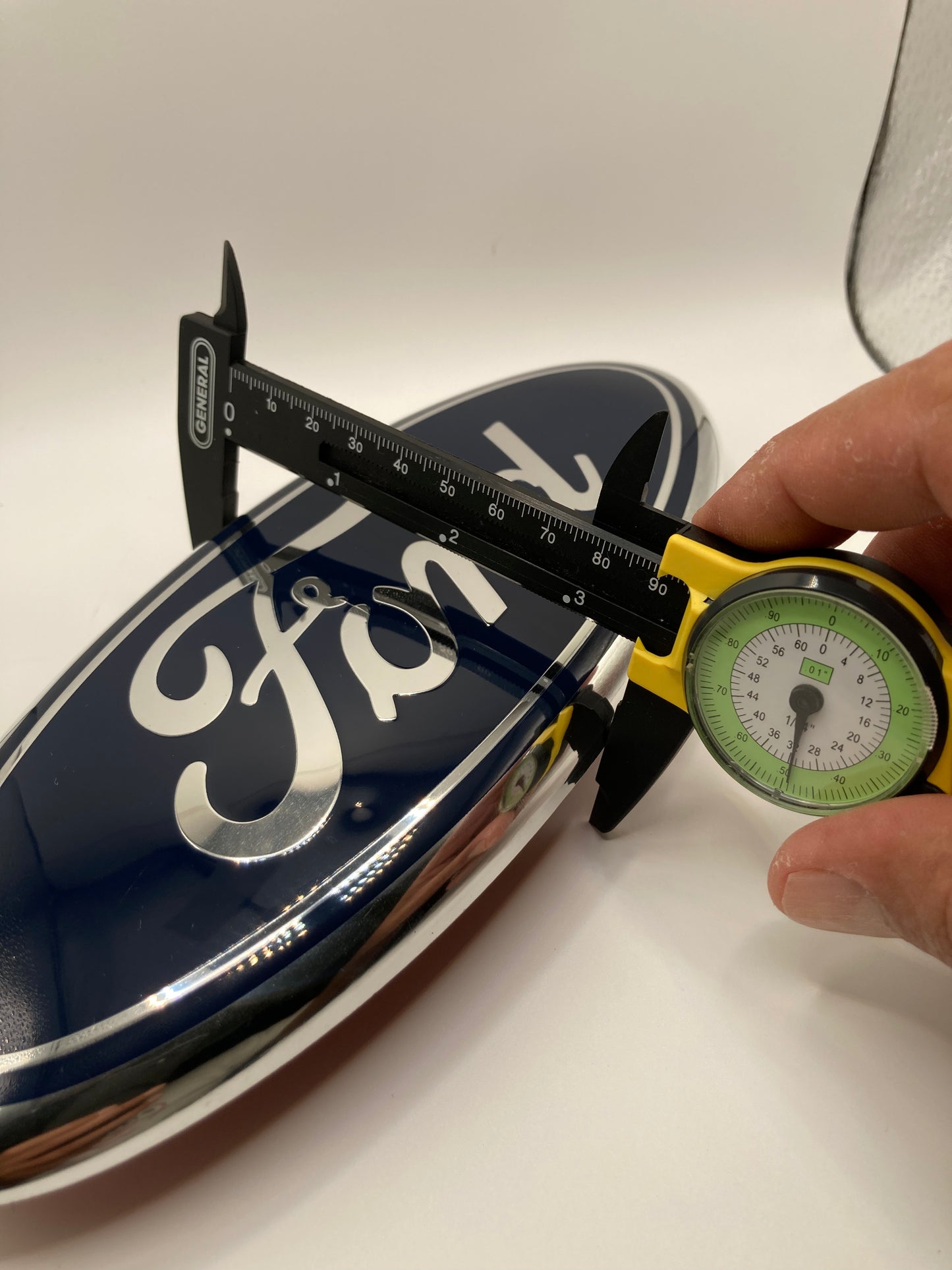 Ford - 9” oval emblem