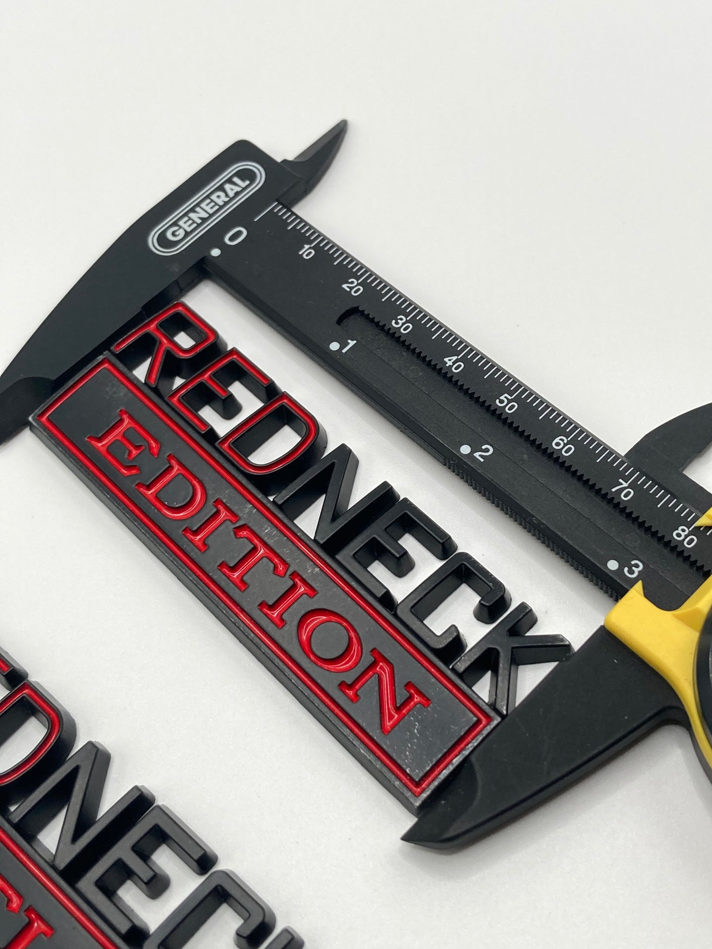 Redneck Edition Fender Emblem Set - 2pcs - red/black