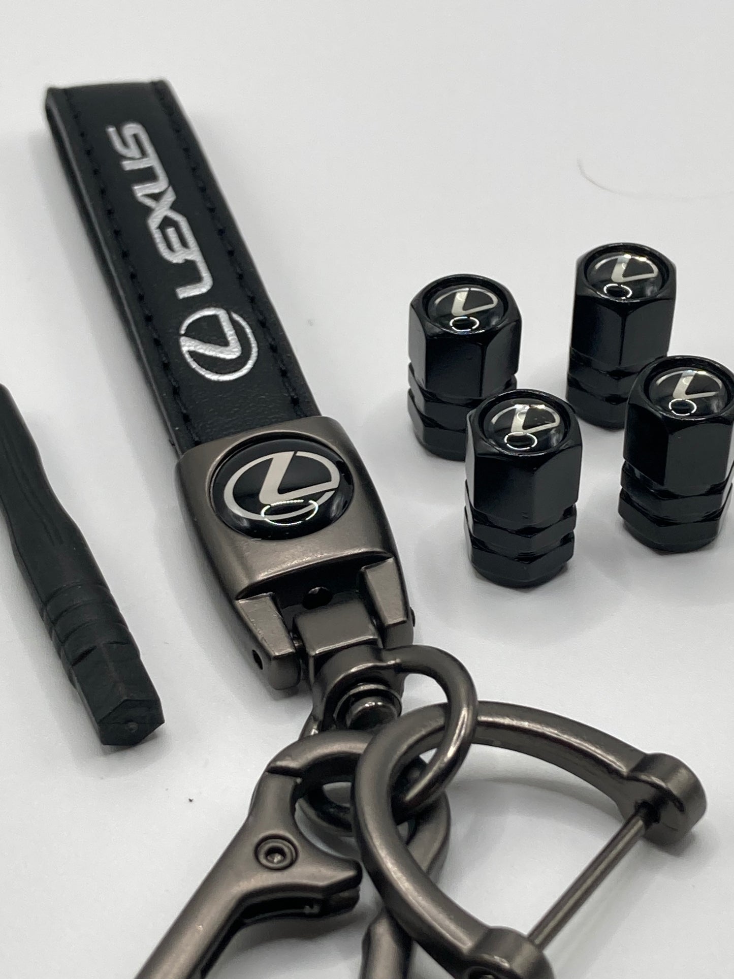 Lexus - 5pcs gift set - keychain and Valve Stem Caps