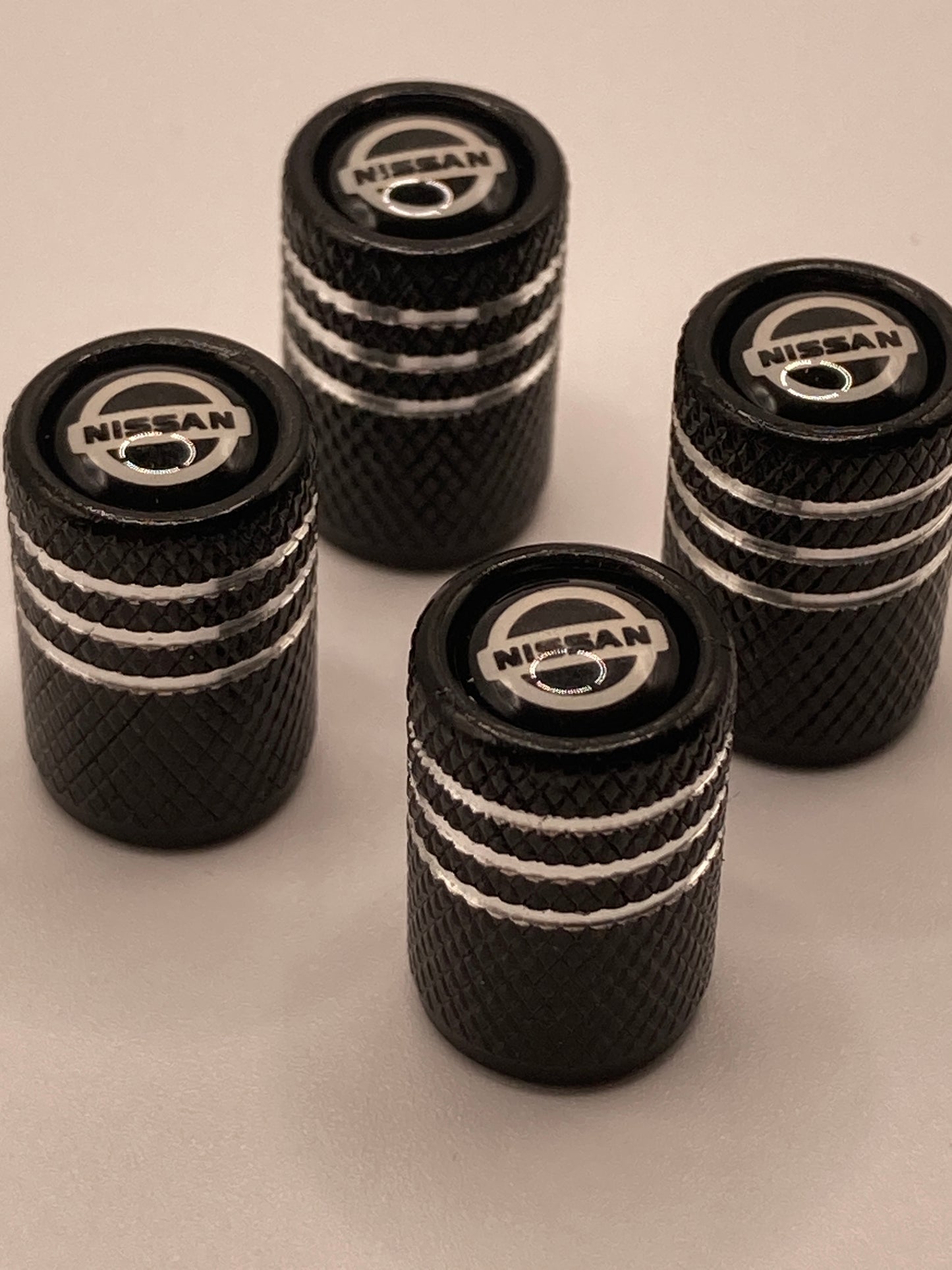 Nissan - blk/silver - Valve Stem Cap Set - 4pcs